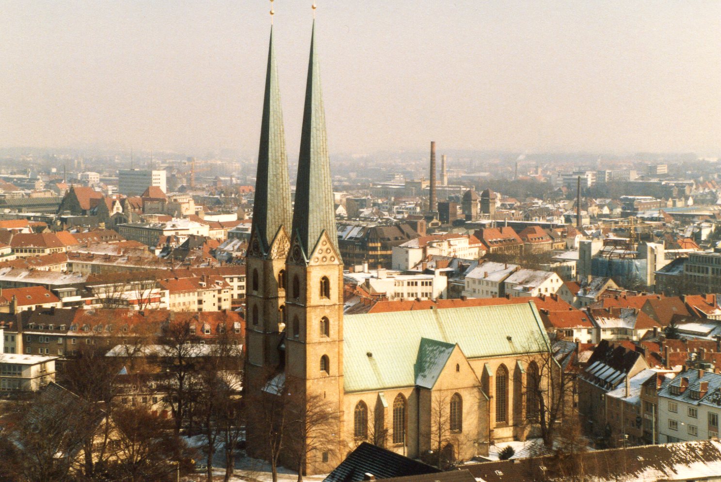 Blick von der Sparrenburg auf die Innenstadt von Bielefeld